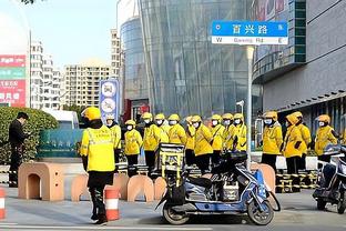 队史篮板王！字母：没人能想到一个瘦弱的希腊小孩会打破天勾纪录